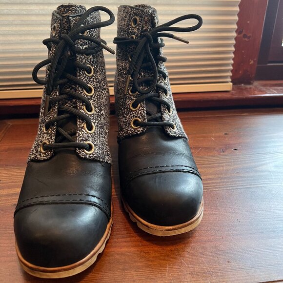 Sorel Wedge Boots - Waterproof - Picture 3 of 3